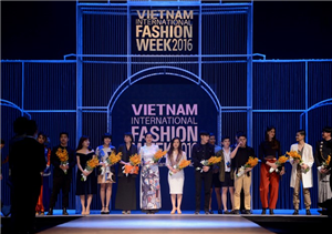           Tuần lễ thời trang quốc tế Việt Nam mở tại Hà Nội      