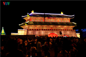           Lễ hội đèn lồng khổng lồ tại Hà Nội      