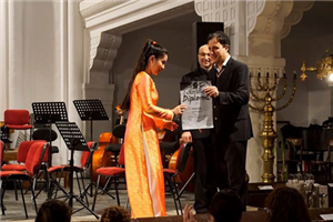           Cô gái Việt giành giải ba tại Đài tưởng niệm Piano Isidor Bajić      