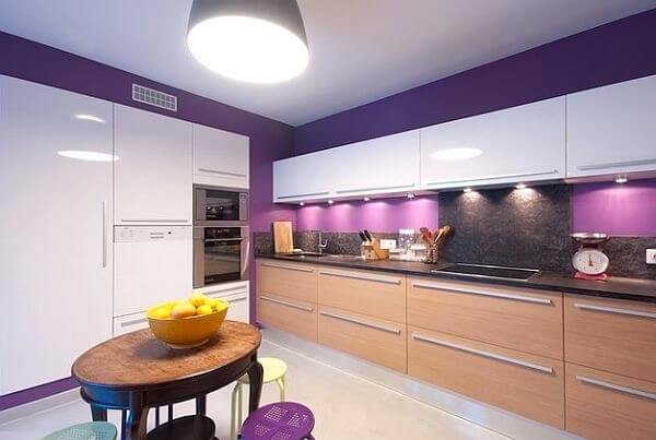 Xu hướng sử dụng gam màu tím cho không gian bếp