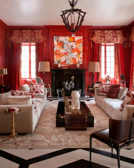 Sơn nhà với tông màu hồng sẫm - trắng cho phòng khách thêm rực rỡ, ấm áp đón tết.