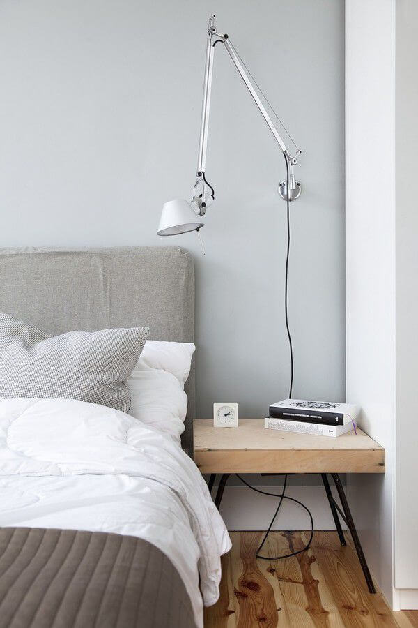 Thiết kế nội thất nhà chung cư với đèn ngủ kiểu dáng đơn giản, độc đáo.