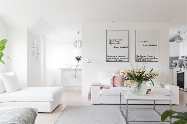 Những từ ngữ êm dịu, thanh lịch hẳn là để nói đến việc thiết kế nội thất nhà chung cư với cách trang trí phòng khách tuyệt đẹp này.