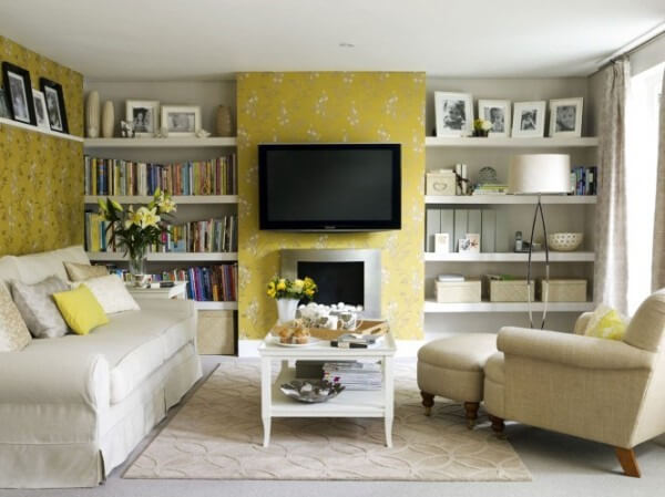 Thiết kế nội thất nhà với tông màu vàng có xu hướng nâng cảm xúc của con người và cũng gợi lên cảm xúc hạnh phúc, lạc quan.