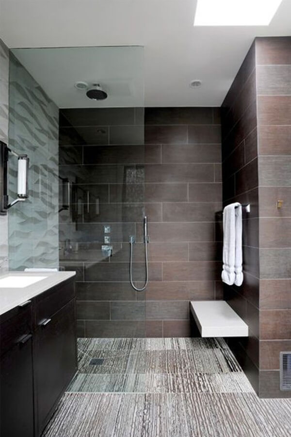 Phòng tắm thiết kế nội thất đơn giản, hiện đại, sạch sẽ sau khi sửa nhà chung cư này.