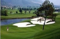 Sân golf: Cử tri “phê” tràn lan, Bộ trưởng bảo không nhiều 