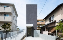 Thiết kế ấn tượng của căn nhà hẹp ngang ở Nhật Bản