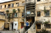 Cải tạo chung cư cũ ở Hà Nội:  Cho dân góp vốn xây nhà