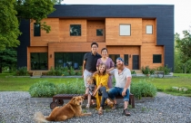 Độc đáo mô hình nhà ở kết hợp từ hai hộ gia đình: Người cho thuê vì "đam mê", người khởi nghiệp canh tác thành trang trại hữu cơ vừa đẹp, vừa hiếm có