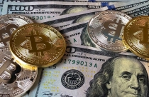 Năm 2020: Bitcoin thăng hoa, USD trượt dốc