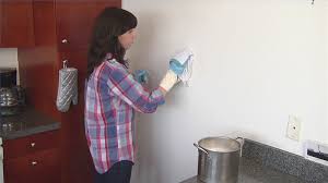 Cách làm sạch tường nhà khỏi những vết bẩn cứng đầu